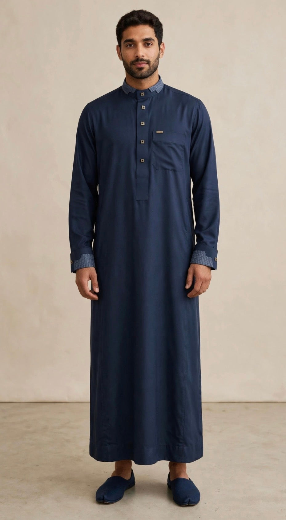 Qamis Al Haramain bleu marine - vue de dos