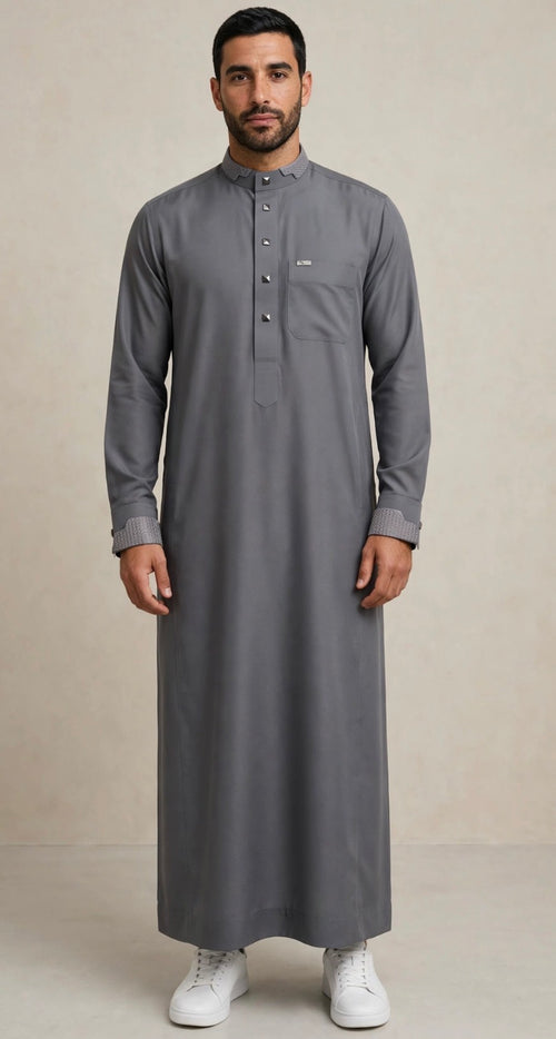 Qamis Al Haramain gris foncé - détail du tissu